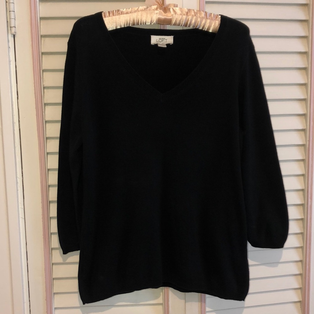 3/4 sleeve v neck sweater